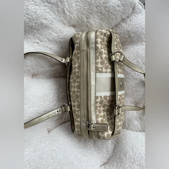 Coach Chelsea Heritage Signature Stripe Satchel Nr. F15132 - Picture 3 of 15